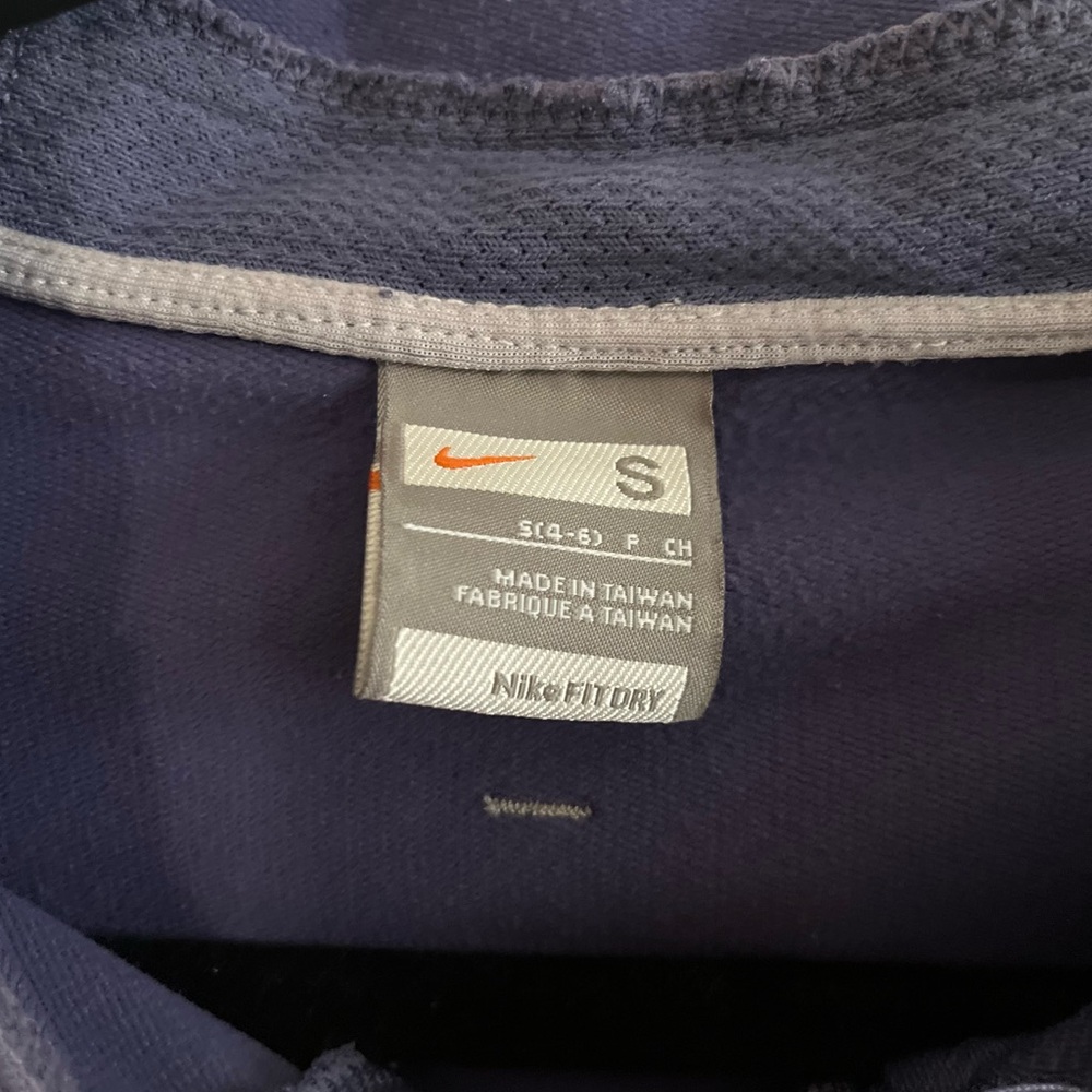 Nike Purple Running Jacket Small - Picture 3 of 4